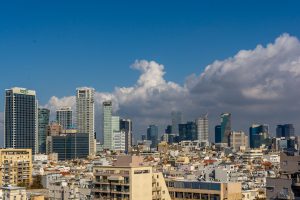 האם משתלם לקנות דירה בתל אביב להשקעה?